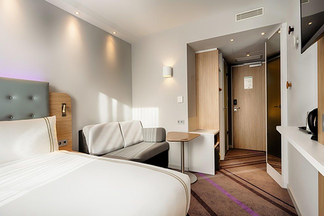 Premier Inn Leipzig City Hahnekamm Exterior foto